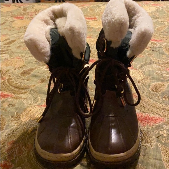 tory burch snow boots